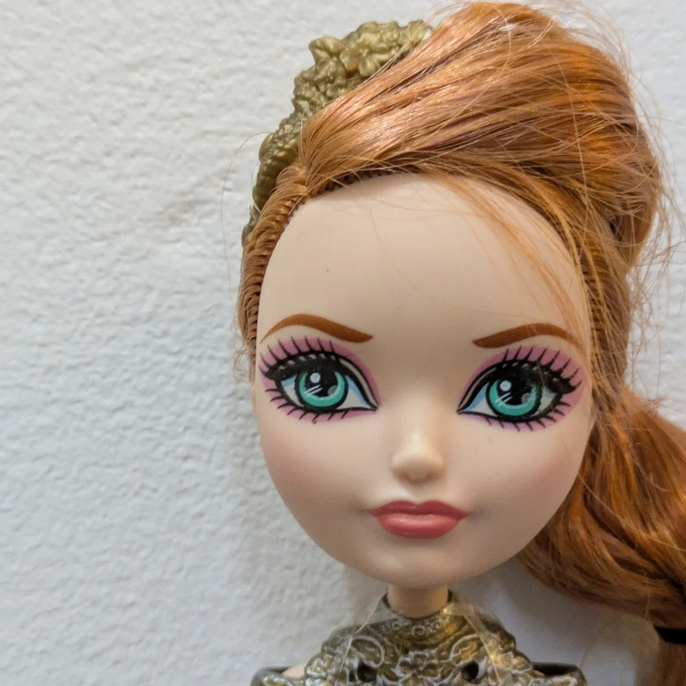 Ever After High Dragon Games Holly O’Hair Doll